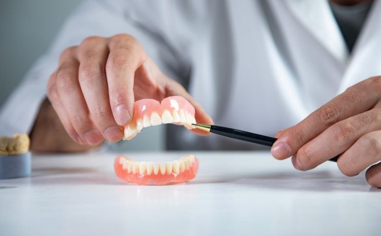  Damaksız Diş Protezi